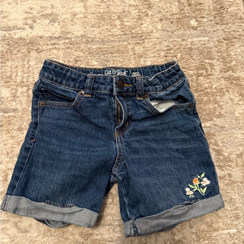 Cat & Jack Blue Relaxed Midi Denim Shorts size S 6/7